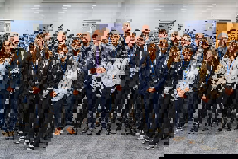 Ssen Transmission First Minister John Swinney And Managing Director Rob Mcdonald With Current Ssen Transmission Graduates And Trainees In Perth 790