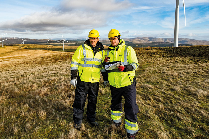 40474 SSE Online Strategy Case Studies 790X527